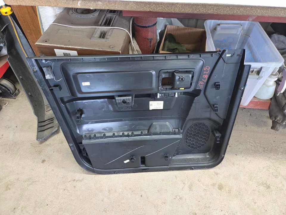20 DODGE PICKUP 3500 Front Door Trim Panel Passengerblack Foto 3 de 3