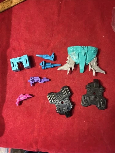 Vintage G1 Piranacon Poseidon Transformers Accessories Lot