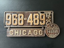 Antique - 1925 - ILLINOIS - License Plate With Vehicle Tax Tag & CHICAGO Topper