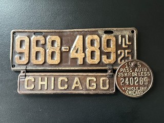 Antique 1925 ILLINOIS License Plate With Vehicle Tax Tag & CHICAGO Topper