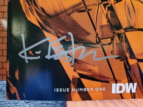 TMNT 1 NYCC DUSTIN NGUYEN MICHELANGELO TRADE VARIANT Signed By Kevin Eastman 🔥 - Picture 6 of 11
