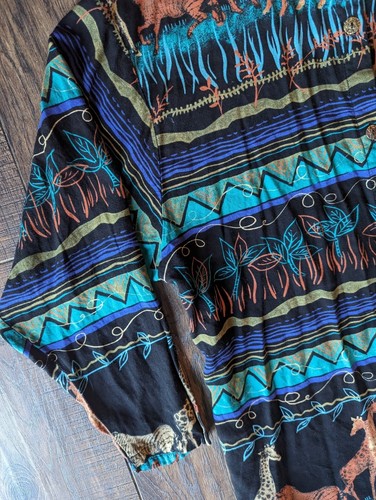 Laura M 100% Rayon Women's Unique Animal Safari Print Button Down Shirt Size XL - Picture 5 of 21