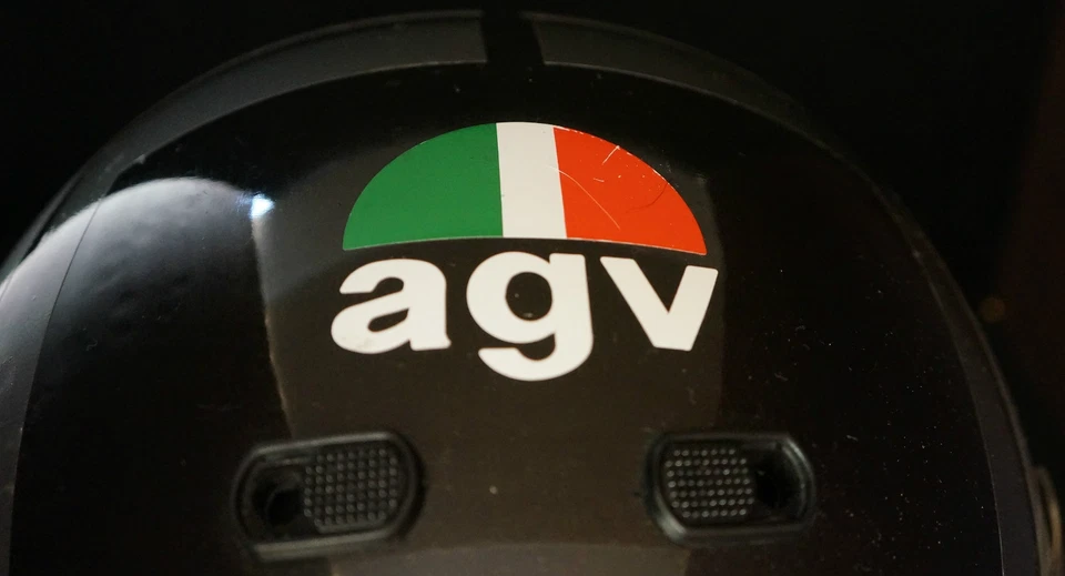 Casco de moto vintage AGV KR-2001 negro hecho en Italia logotipo italiano de Valenza Foto 4 de 4