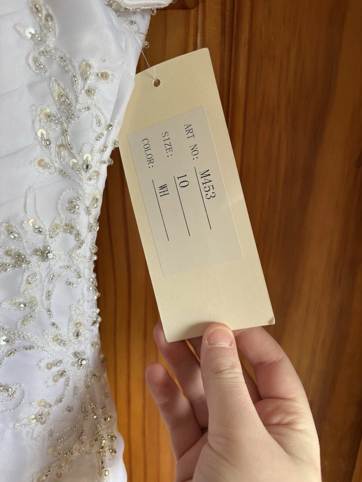 Vestido de novia Allure nuevo con etiquetas Foto 3 de 4