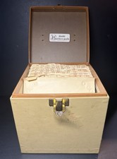 Platter-Pak Phonograph Record Case. Amfile. W/dividers. Capitol. 7  45rpm