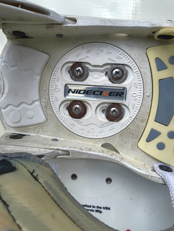 Женский сноуборд Roxy 147 см с креплениями nidecker FL760  - Изображение 3 из 4