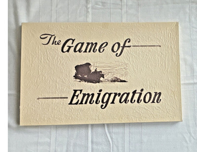 VINTAGE COMPLETE Vida Fox Clawson The Game of Emigration Board Game  1947 box VG