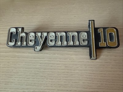 Original Front Fender Cheyenne 10 Emblem 1973-1974 Chevrolet GMC Part #6273129