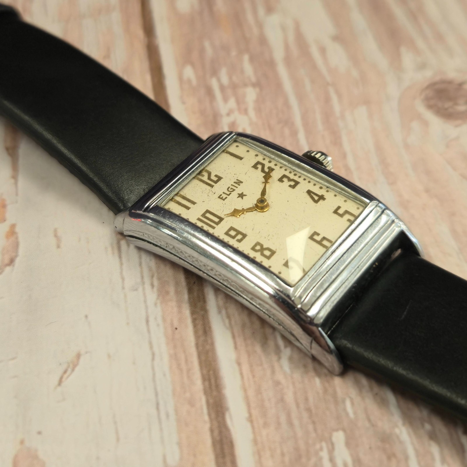 1934 Elgin Art Deco Rectangular Wristwatch 7 Jewe… - image 9