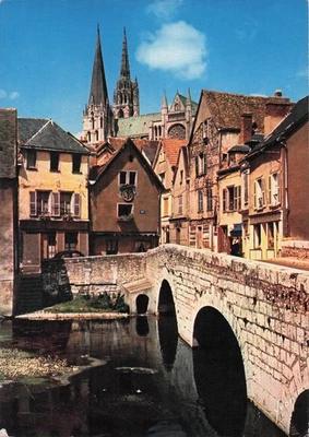 28 CHARTRES LA CATHEDRALE - Photo 1/2