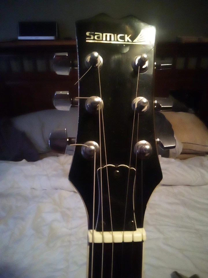 ES-335 Electric Guitar Semi-Hollow Samick Rosewood Fboard, Binding Nice Guitar - Image 3 of 4