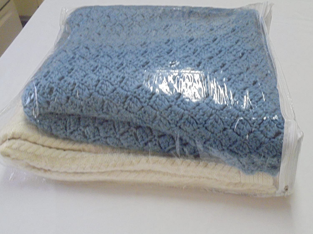 Clear Vinyl Zippered Blanket Storage Bags 15x18x5 Inch set of 5 Large