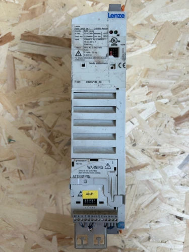 Lenze E82EV152_2C – Inverter 8200 Vector – 1,5 kW / 230V