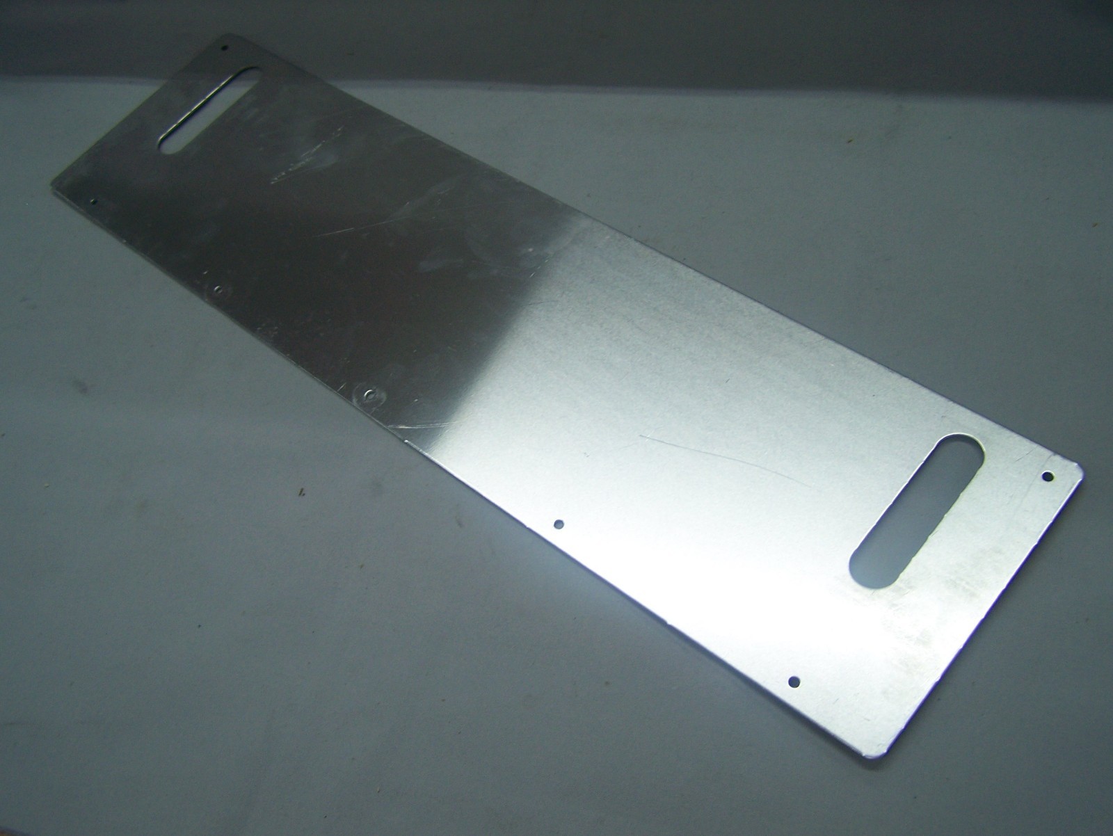 COLEMAN FLEETWOOD SCREEN DOOR TOP BRACKET 47730611 eBay