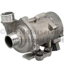 Pompe à eau BMW 635