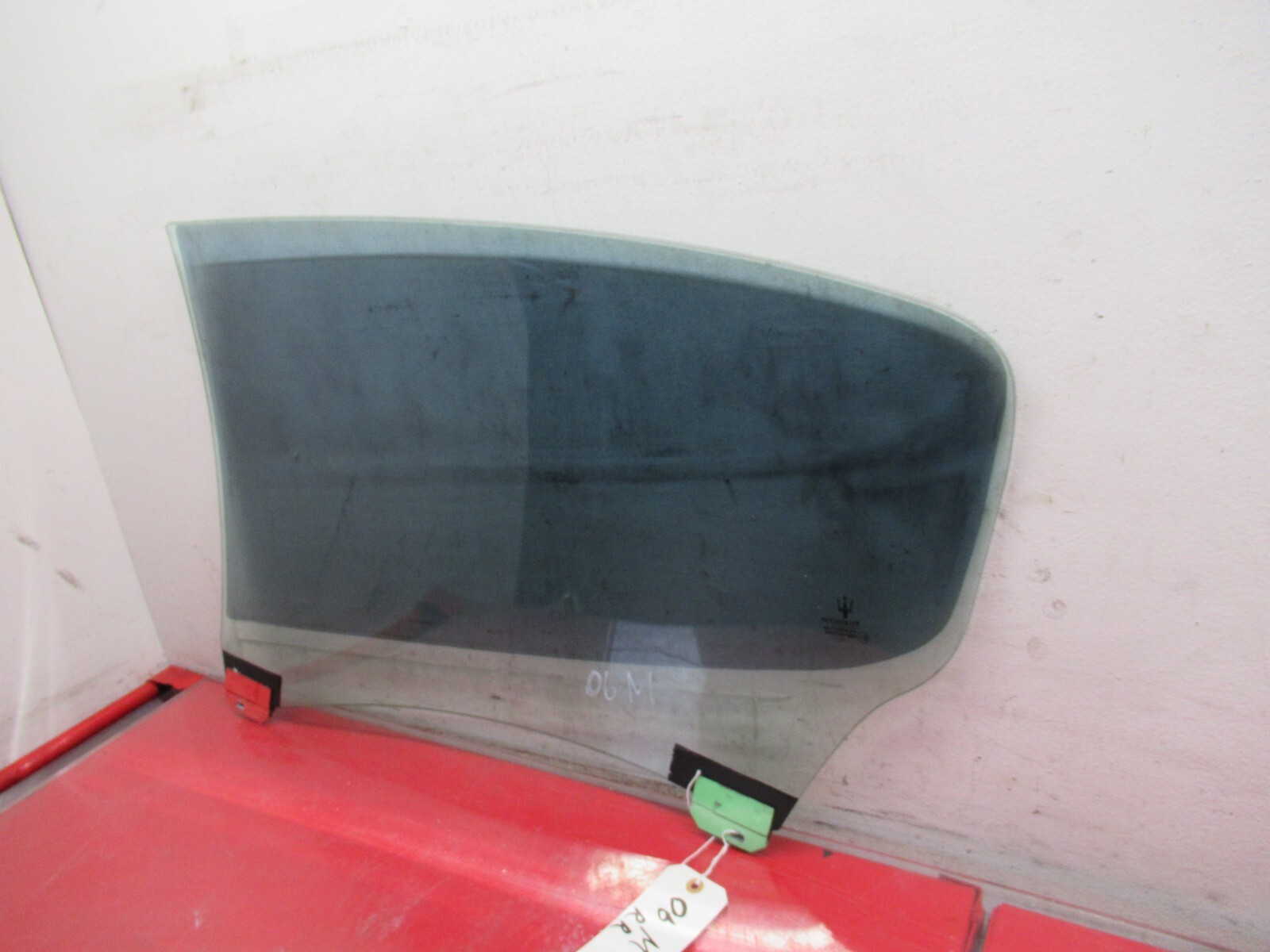 04-12 MASERATI QUATTROPORTE REAR RIGHT PASSENGER SIDE DOOR WINDOW GLASS OEM