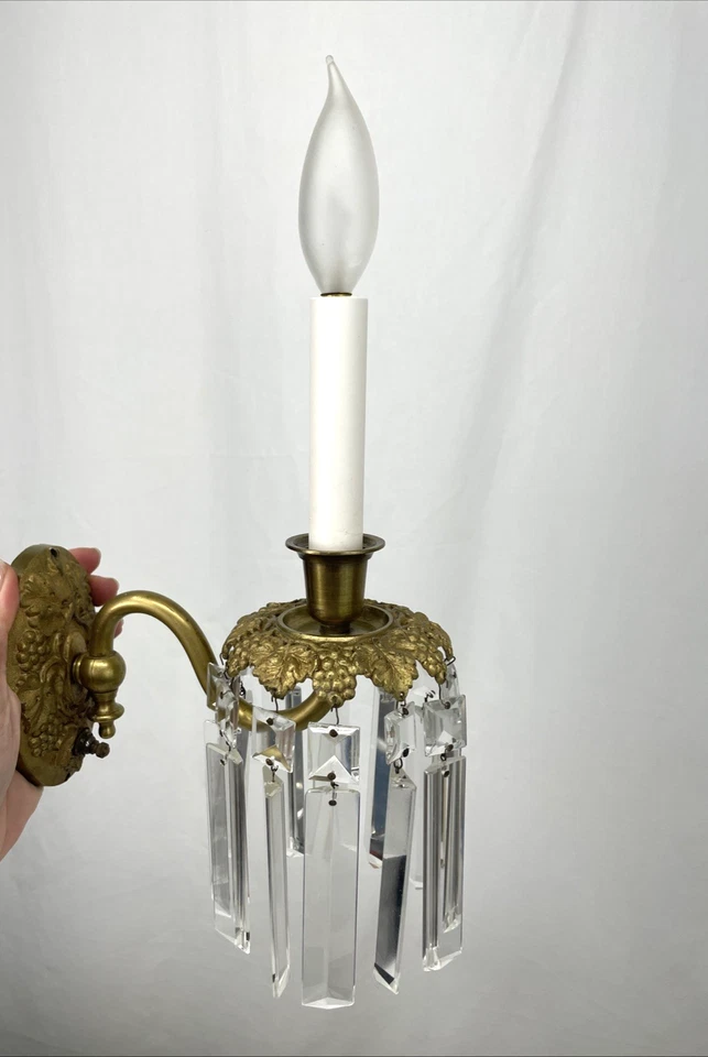 PAR RESTAURADOS Apliques de Pared de Cristal Antiguo De Colección Victoriano Art Deco Latón Ornamentado Foto 2 de 4