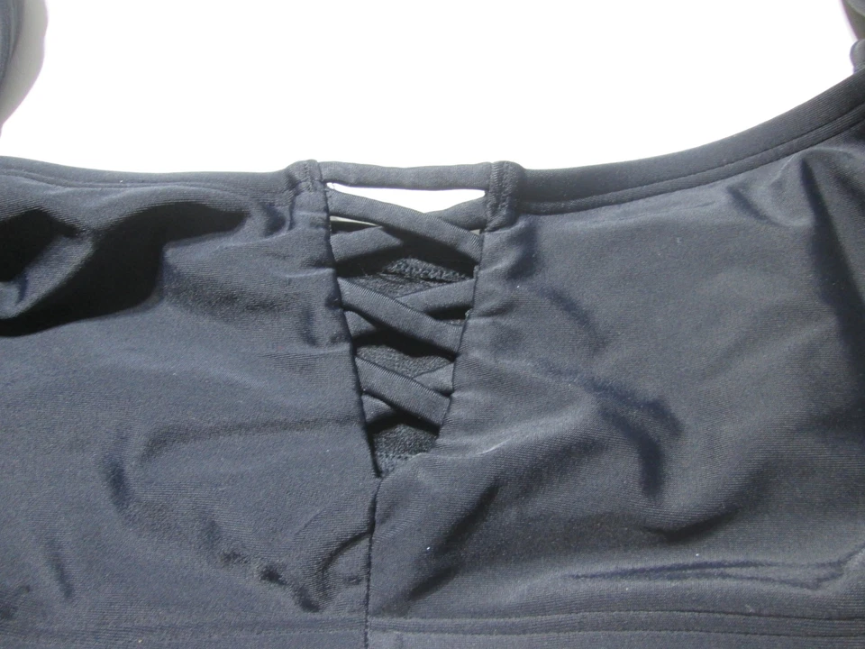 Top de bikini Hollister para mujer talla M negro inalámbrico sin forro correas anchas traje de baño Foto 3 de 4