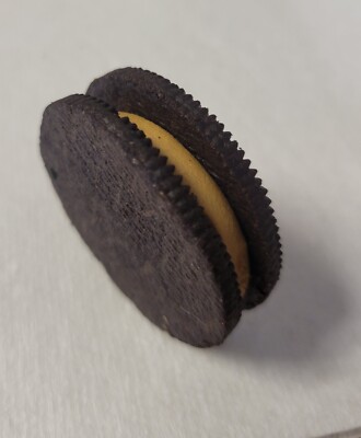 Oreo Factory DEFECT One Side Flipped Limited edition TOFFEE CRUNCH FLAVOR! RARE!