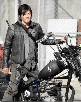 Norman Reedus as Daryl Dixon on The Walking Dead TV Series Autographed  Photo #5
