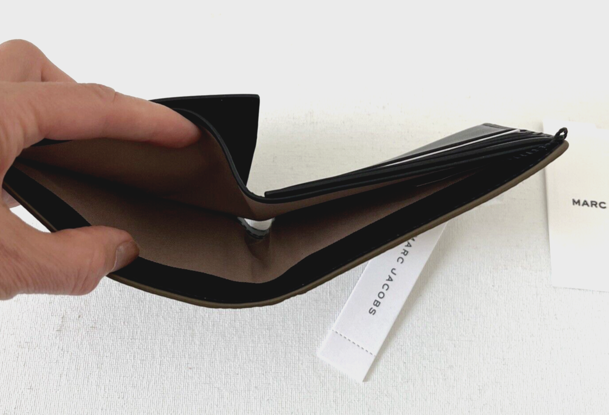 New Marc Jacobs Men's Bifold Wallet Greige Pebble Leather | eBay