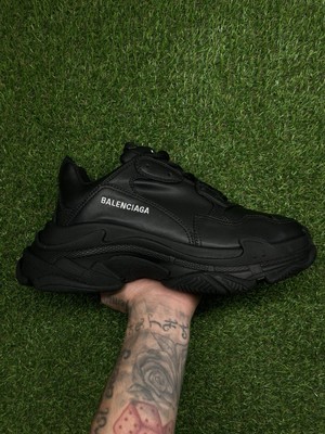 balenciaga triple s ブラック スニーカー 42サイズ Size 42 - Balenciaga Triple S ' Black ' | BRAND NEW! | eBay