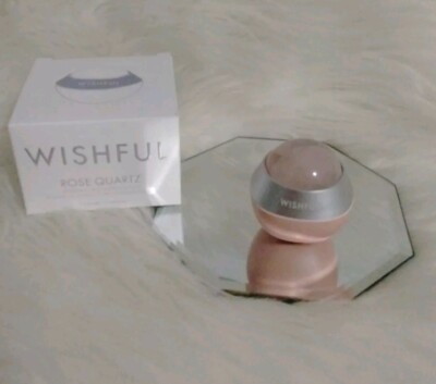 Huda Beauty Wishful Rose Quartz Depuffing & Sculpting Roller