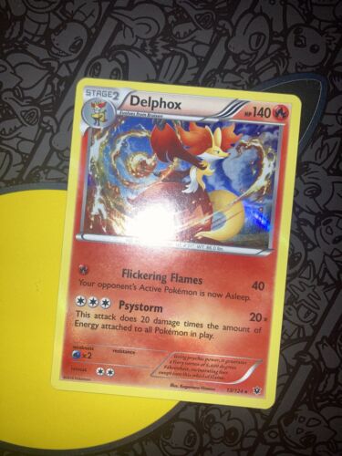 Delphox 13/124 Holo/Shiny Rare, Pokemon TCG Card, Fates Collide Set - Foto 1 di 2