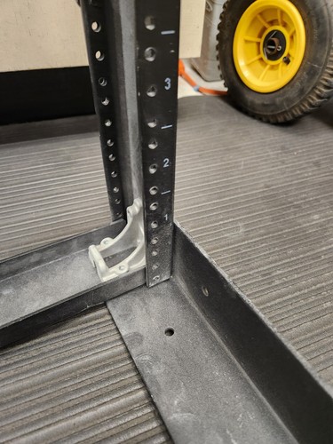 Chatsworth Wall Mounted Equipment Rack 12u - Picture 7 of 8