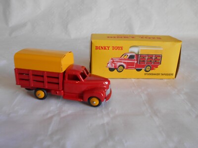 Atlas französischer Dinky 25L Studebaker LKW Tapissiere neu verpackt