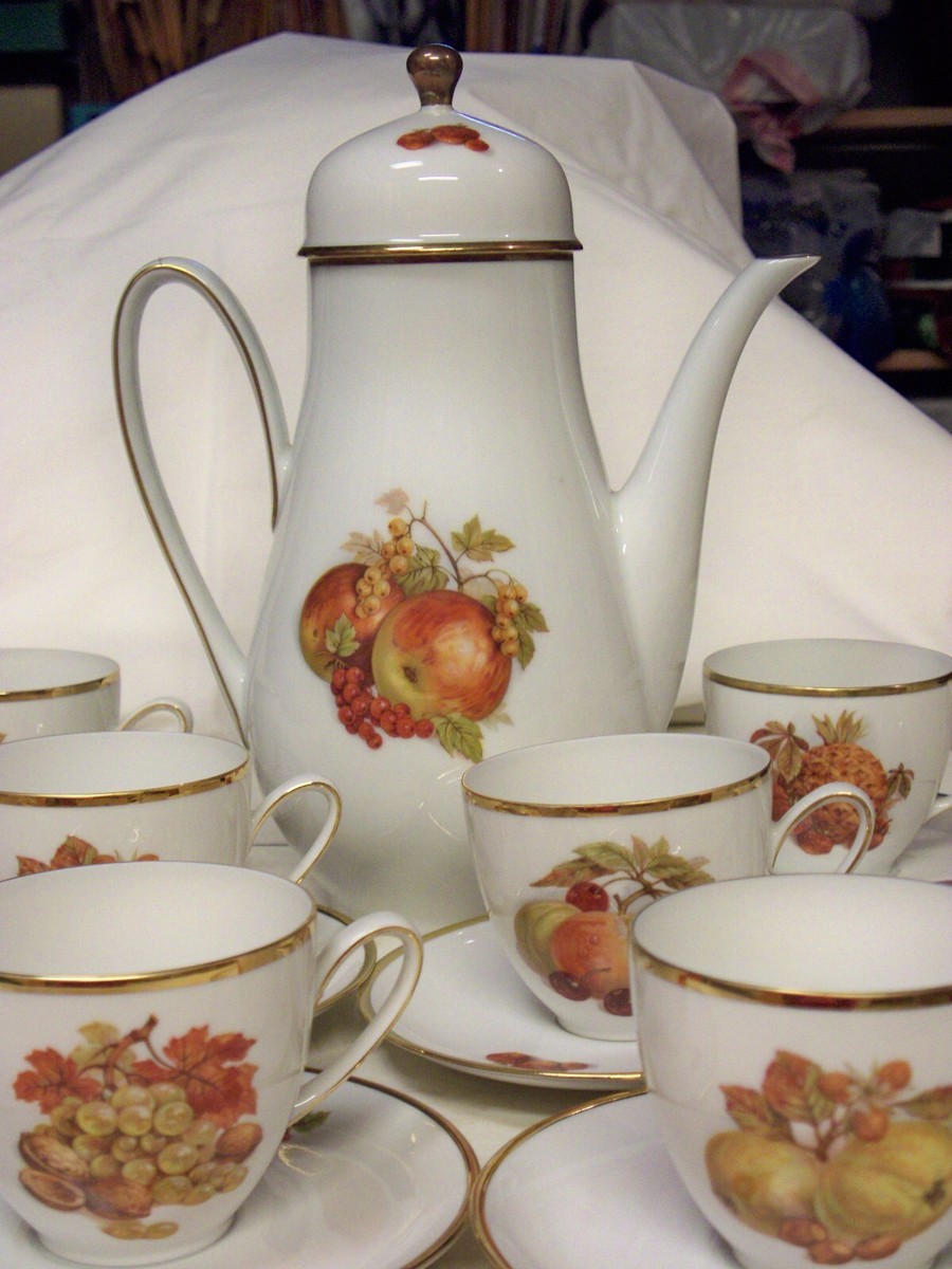 HUTSCHENREUTHER HOHENBERG CM 1814 OLIVIA 63 TEA SET FOR 8 HUTSCHENREUTHER HOHENBERG CM 1814 OLIVIA 63 TEA SET FOR 8
