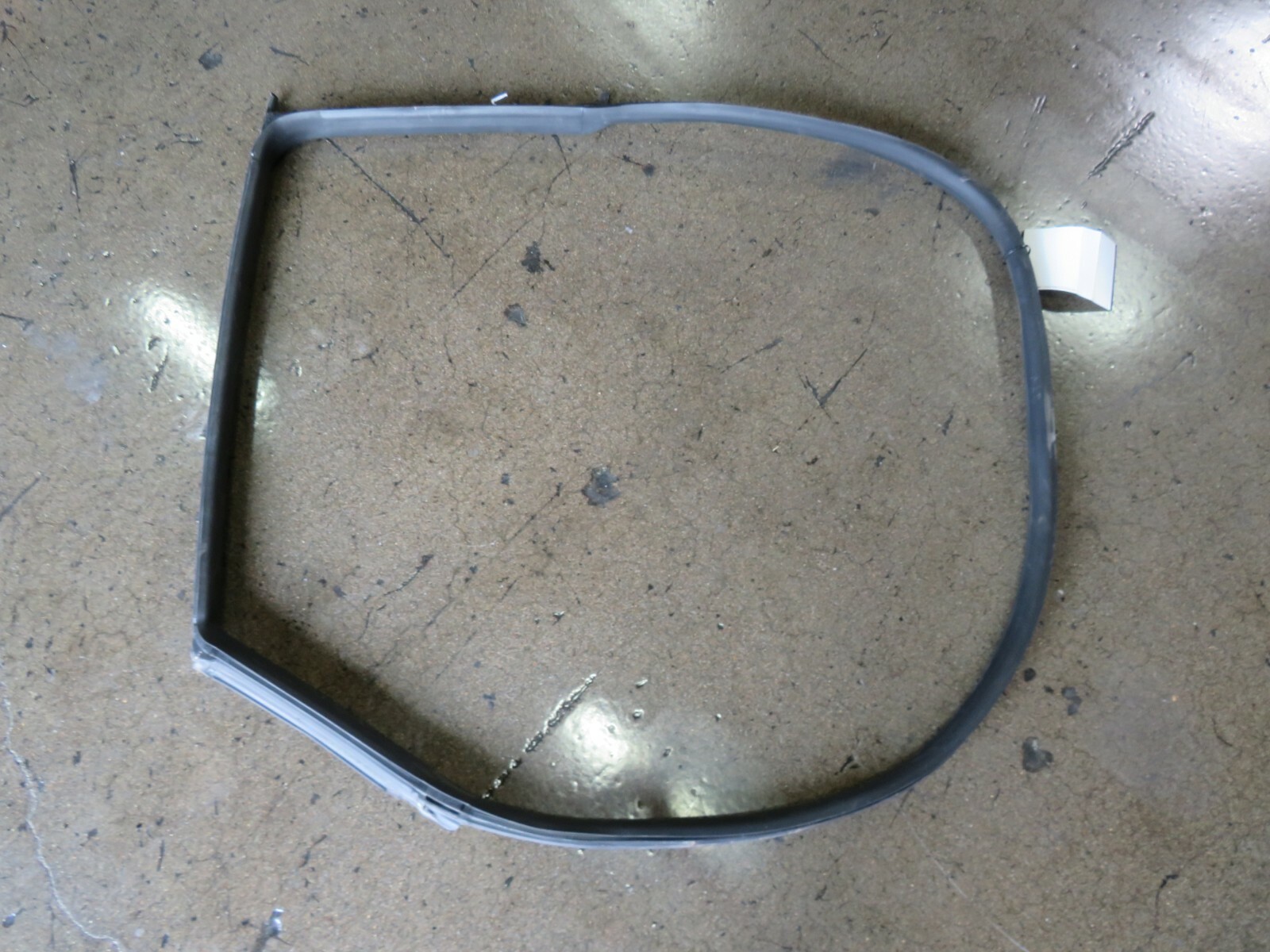 2014 Maserati Quattroporte, LH Left Rear Gasket on Body Used, P/N 670037609