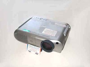 Toshiba TLP-650 TLP650 LCD Projector 1100 Ansi 1024x76 4:3 Lamp: 1000 Hours