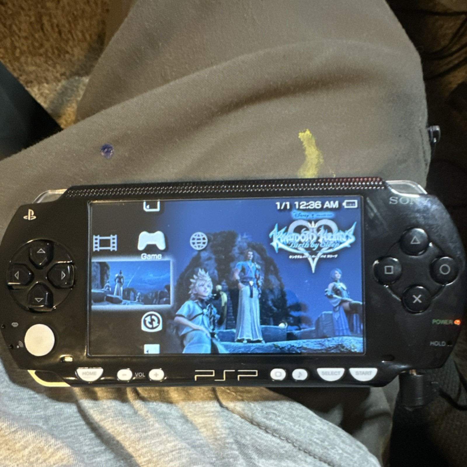 Sony PSP-1001 black with charger and 1gb memory TESTED WORKING 100%