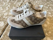 COACH Kelson Outline Sneakers Womens US 7M Khaki Chalk Signature Suede NwBox