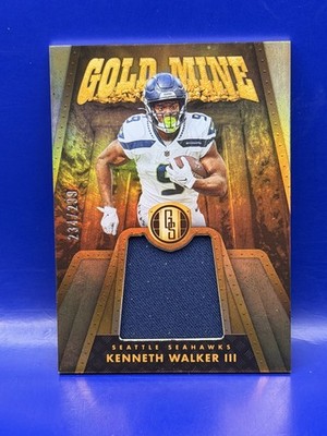 KENNETH WALKER III 2023 GOLD STANDARD GOLD MINE PATCH #18 /299 Seahawks