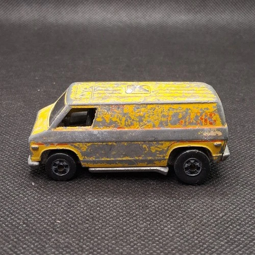 Vintage 1974 HOT WHEELS Redline 'Super Van' Yellow Paramedic Hong Kong