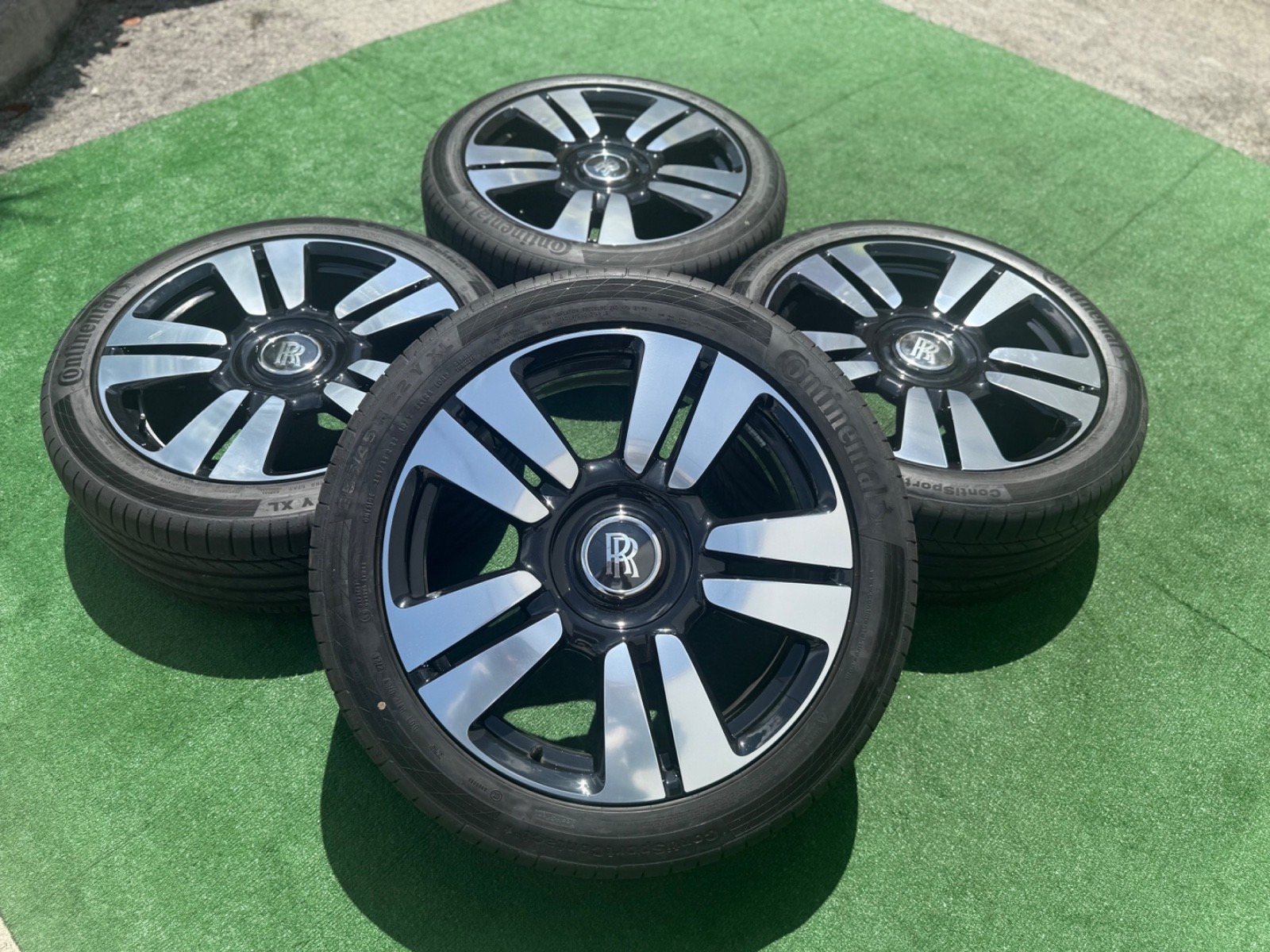 Genuine Rolls-Royce Cullinan Wheels & Tires OEM Factory REAL Black Polished 22