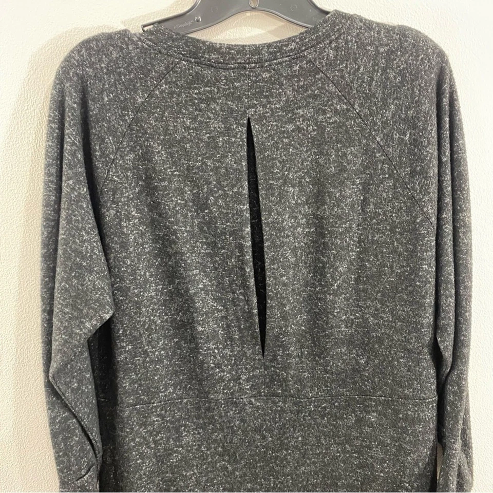 Vestido Suéter CAbi 3829 Carbón PJ Túnica Tejido Suave Manga Larga Cómodo Elegante Pequeño Foto 4 de 4