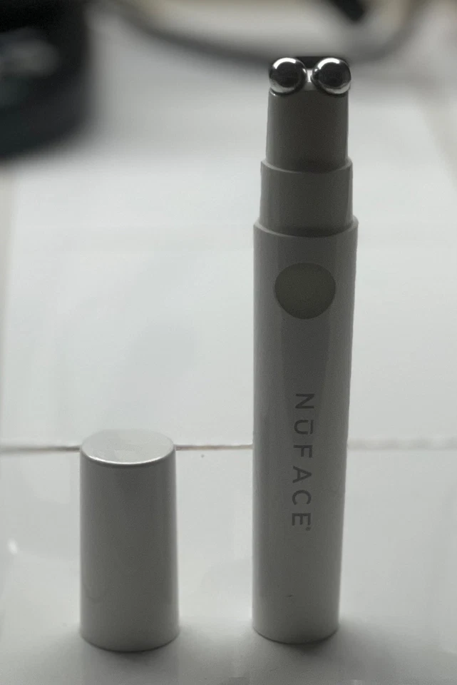 NuFace FIX MicroWand Microcurrent Device for Eyes, Lips Fine Lines–New Open box - Image 4 of 4
