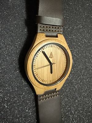 Men s Tree Hut Classic Boyd Bamboo Watch. Excellent Condition New Battery Watch