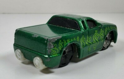 Hot Wheels Green Chevy S-10 Truck 2003 1:64 Scale Diecast Vehicle