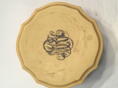 Vintage Ivory Dubarry Pyralin Py-ra-Lin Dresser Set Box - Picture 3 of 8