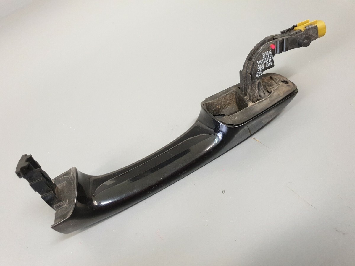 VW Passat B8 3G Right Side Exterior Door Handle Deep Black LC9X 