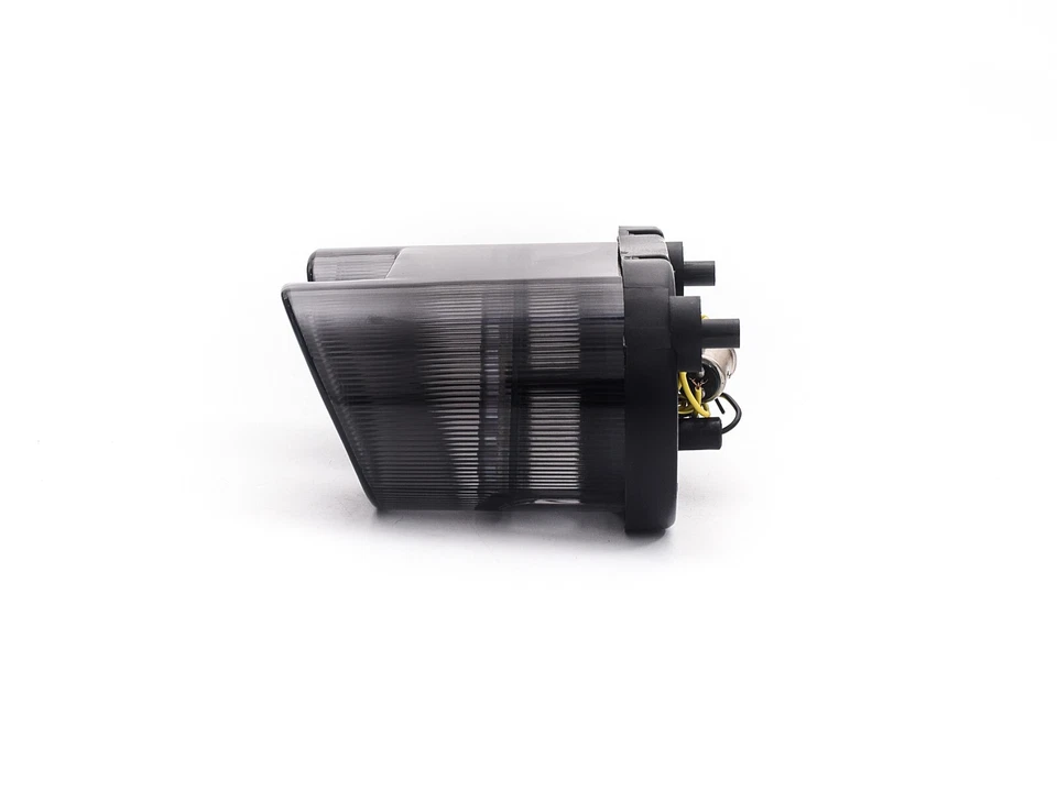 Luz trasera de freno LED humo señales de giro integradas aptas para Yamaha 2000-2001 YZF R1 Foto 3 de 4