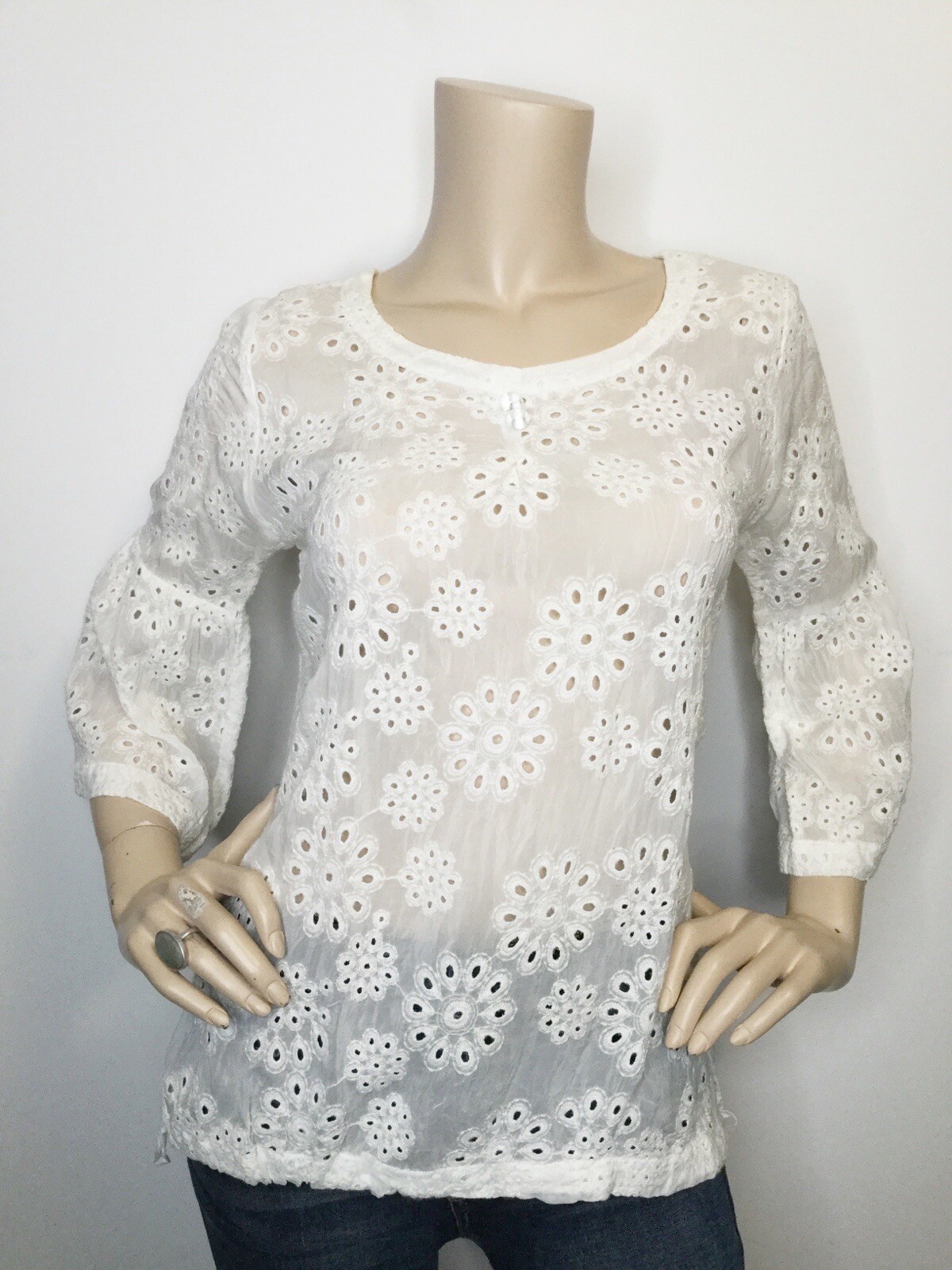 Johnny Was XS White Eyelet Lace 3/4 Bell Sleeve Draws… Gem