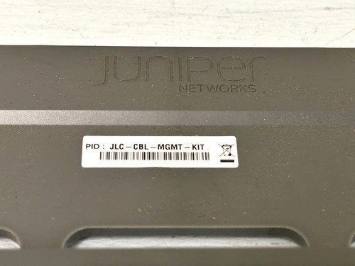 QFX10000-30C-F JUNIPER MODULAR 30-PORT 100GB QSFP28/40GB QSFP+ LINE CARD - Picture 2 of 6