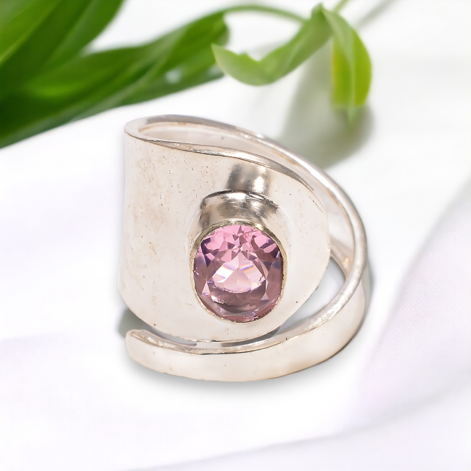 Sterling Silver Oval Kunzite Gemstone Bezel Cocktail Cuff Statement Ring US 10 Sterling Silver Oval Kunzite Gemstone Bezel Cocktail Cuff Statement Ring US 10
