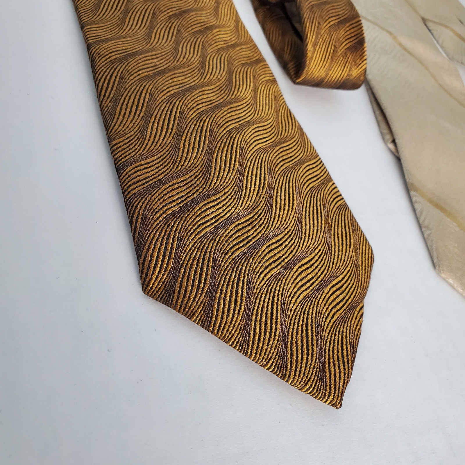 Basile Patterned Designer Tie Bundle - image 3