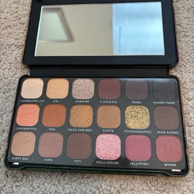 New Makeup Revolution x Friends Eyeshadow Palette 18 Pan Pressed Powder 